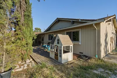 375 Hitch, Hollister, CA 95023 - Photo 35
