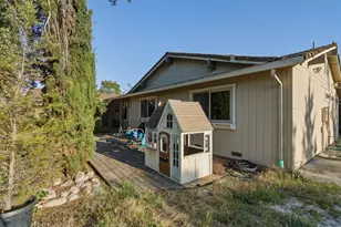 375 Hitch, Hollister, CA 95023 - Photo 35