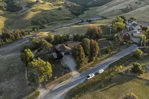 375 Hitch, Hollister, CA 95023 - Photo 69