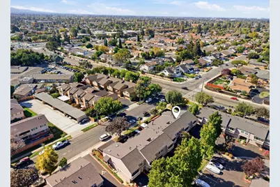 1327 Merrivale West Sq, San Jose, CA 95117 - Photo 25