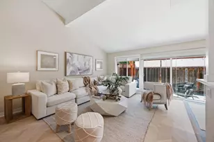 1327 Merrivale West Square, San Jose, CA 95117 - Photo 3