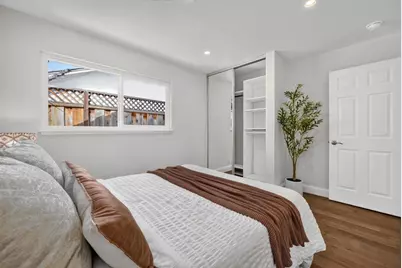 160 Gilbert Ave, Santa Clara, CA 95051 - Photo 23