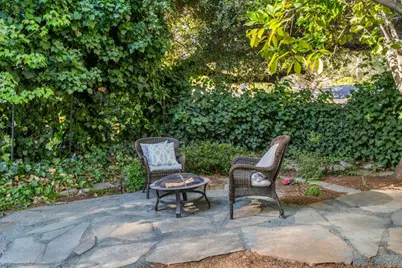 2 Beverly Dr, San Carlos, CA 94070 - Photo 57