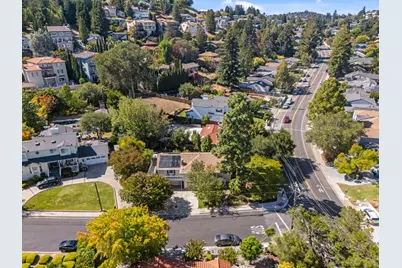 2 Beverly Dr, San Carlos, CA 94070 - Photo 97