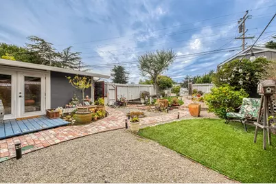 26085 S Carmel Hills Dr, Carmel, CA 93923 - Photo 29