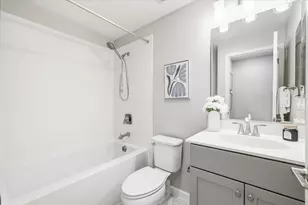 337 Llano De Los Robles Ave 7, San Jose, CA 95136 - Photo 21