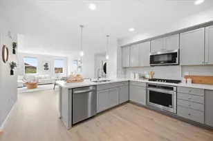337 Llano De Los Robles Ave 7, San Jose, CA 95136 - Photo 7