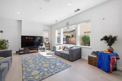9 Chysis Rd, Milpitas, CA 95035 - Photo 7