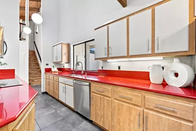 146 Hemlock Ct, Palo Alto, CA 94306 - Photo 11