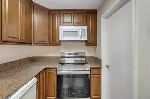 4000 Rio Rd 26, Carmel, CA 93923 - Photo 11