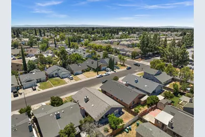 1927 Montauban Ct, Stockton, CA 95210 - Photo 35