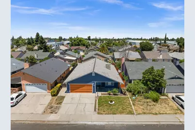 1927 Montauban Ct, Stockton, CA 95210 - Photo 33