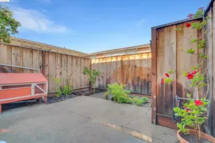 27505 Tampa Ave 16, Hayward, CA 94544 - Photo 11