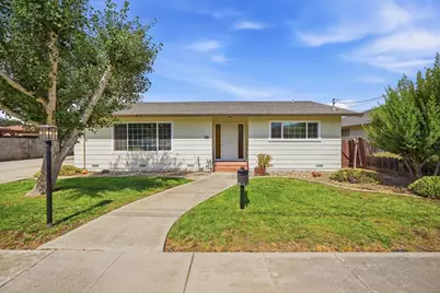 56 Bundeson Dr, Hollister, CA 95023 - Photo 1