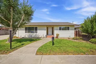 56 Bundeson Dr, Hollister, CA 95023 - Photo 1