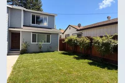 2121 Valparaiso Ave, Menlo Park, CA 94025 - Photo 3