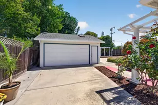 640 S Henry Ave, San Jose, CA 95117 - Photo 29
