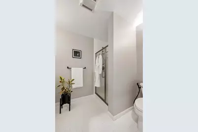 243 Hearst Ave, San Francisco, CA 94131 - Photo 45