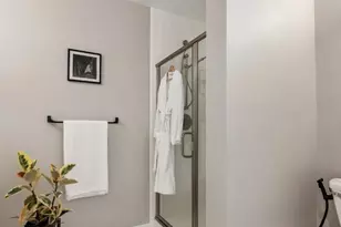 243 Hearst Ave, San Francisco, CA 94131 - Photo 45