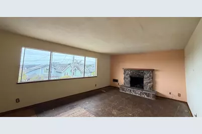 930 Ferdinand Ave, El Granada, CA 94018 - Photo 3