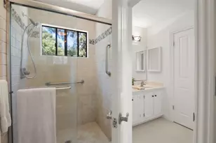 24635 Heather Heights Rd, Saratoga, CA 95070 - Photo 21