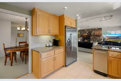 24635 Heather Heights Rd, Saratoga, CA 95070 - Photo 13