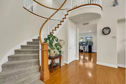 2075 Silence Dr, San Jose, CA 95148 - Photo 9