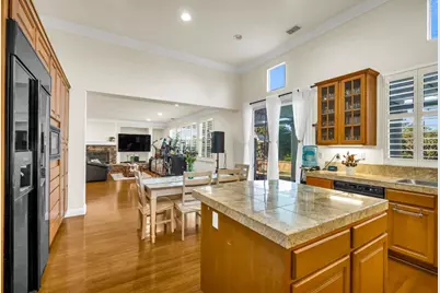 2075 Silence Dr, San Jose, CA 95148 - Photo 15