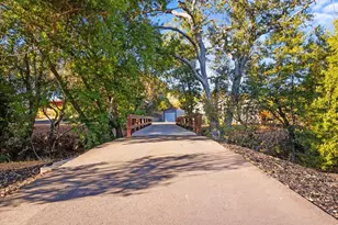 686 Wilson Ave, Novato, CA 94947 - Photo 23