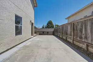 1671 El Camino De Vida, Hollister, CA 95023 - Photo 43