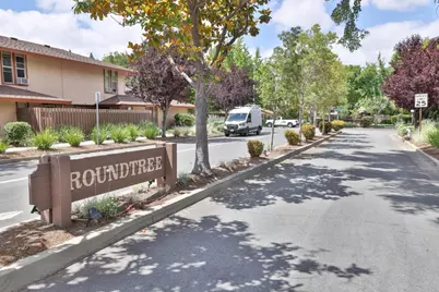 248 E Red Oak Dr E, Sunnyvale, CA 94086 - Photo 25