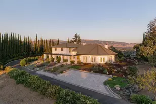 825 W San Martin Ave, San Martin, CA 95046 - Photo 1