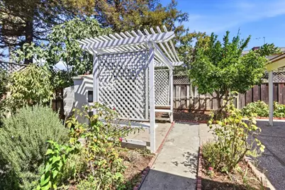 1303 Sylvia Dr, San Jose, CA 95121 - Photo 41