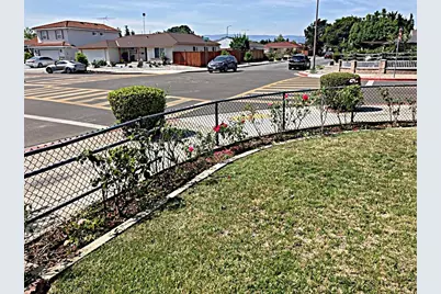 1303 Sylvia Dr, San Jose, CA 95121 - Photo 7