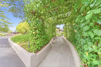 18113 Saratoga Los Gatos Rd, Monte Sereno, CA 95030 - Photo 39