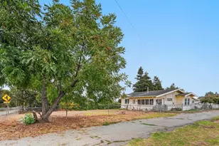 897 Green Valley Rd, Watsonville, CA 95076 - Photo 1