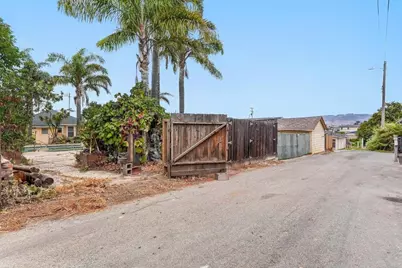 16 Stanford St, Watsonville, CA 95076 - Photo 47