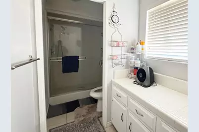 1429 Gemini Ct, Bakersfield, CA 93309 - Photo 21