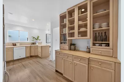 1516 Alturas Dr, Burlingame, CA 94010 - Photo 19