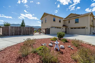 909 Via Juan Pablo, San Juan Bautista, CA 95045 - Photo 5