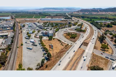 5980 Travel Park Cir, Gilroy, CA 95020 - Photo 13