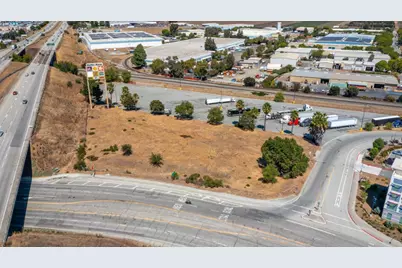 5980 Travel Park Cir, Gilroy, CA 95020 - Photo 11