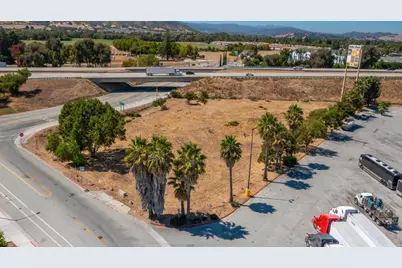 5980 Travel Park Cir, Gilroy, CA 95020 - Photo 9