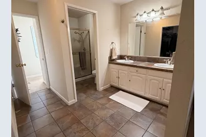 856 Duffin Dr, Hollister, CA 95023 - Photo 13
