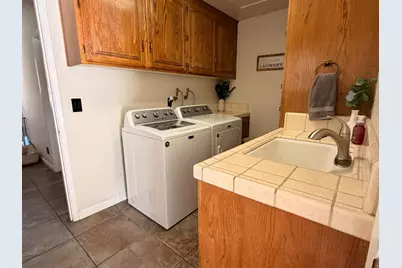 856 Duffin Dr, Hollister, CA 95023 - Photo 19