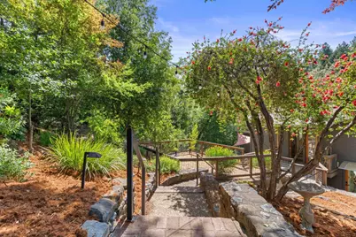 19060 Laurel Dr, Los Gatos, CA 95033 - Photo 39