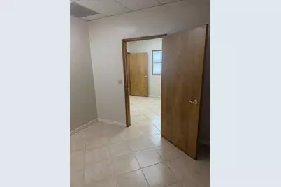 2360 McKee Rd B5, San Jose, CA 95116 - Photo 21