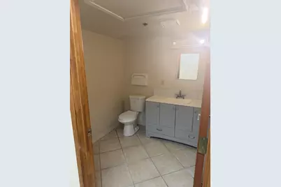 2360 McKee Rd B5, San Jose, CA 95116 - Photo 17