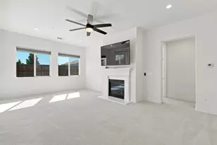 1261 Azalea Dr, Hollister, CA 95023 - Photo 27