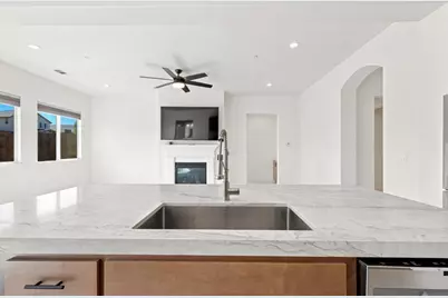 1261 Azalea Dr, Hollister, CA 95023 - Photo 19